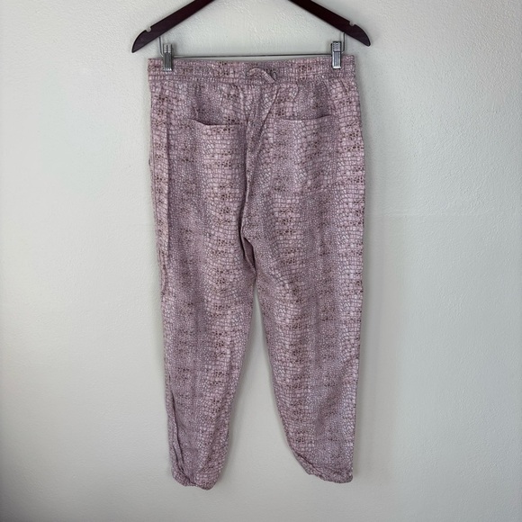 Anthropologie Orana Printed Pockets Joggers Pants In Pink Snakeskin Size Small - Picture 6 of 9